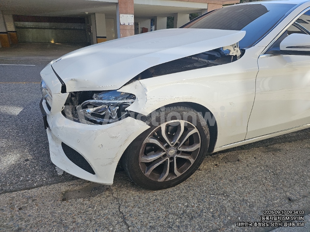 2016 Mercedes Benz C Class — VIN WDDWF0EB0GR202741
