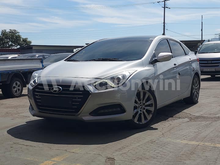 2012 Hyundai i40 Saloon — VIN KMHLC41UBCU005604