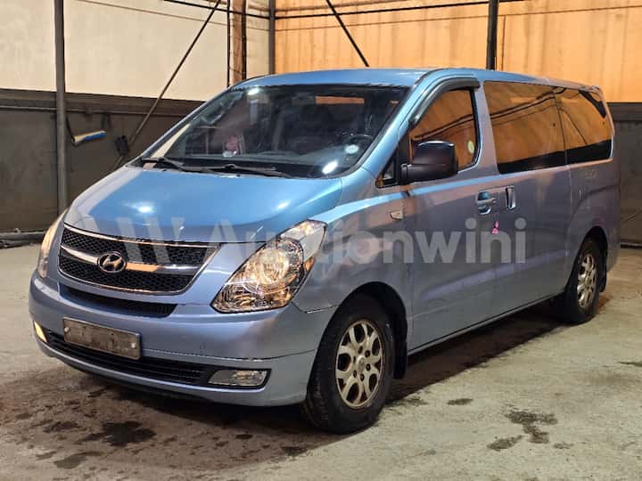 2010 Hyundai Grand Starex