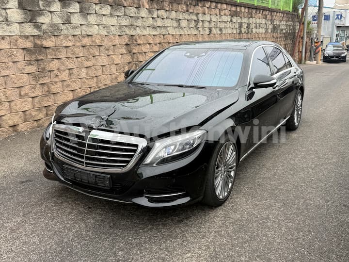 2017 Mercedes Benz S Class W222 — VIN WDDUG8FBXHA304243