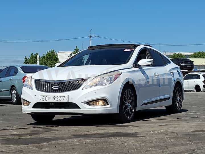 2012 Hyundai Grandeur HG — VIN KMHFH41NBCA138084