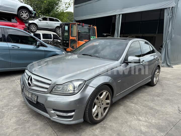 2012 Mercedes Benz C Class W204