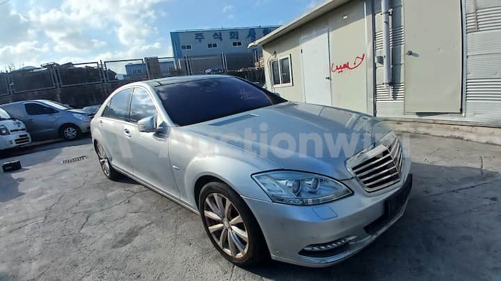 2012 Mercedes Benz C Class — VIN WDDNG7DB3CA455208