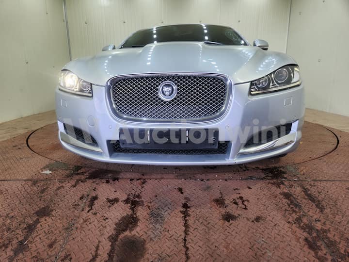 2013 Jaguar XF — VIN SAJAA0542DNS67969