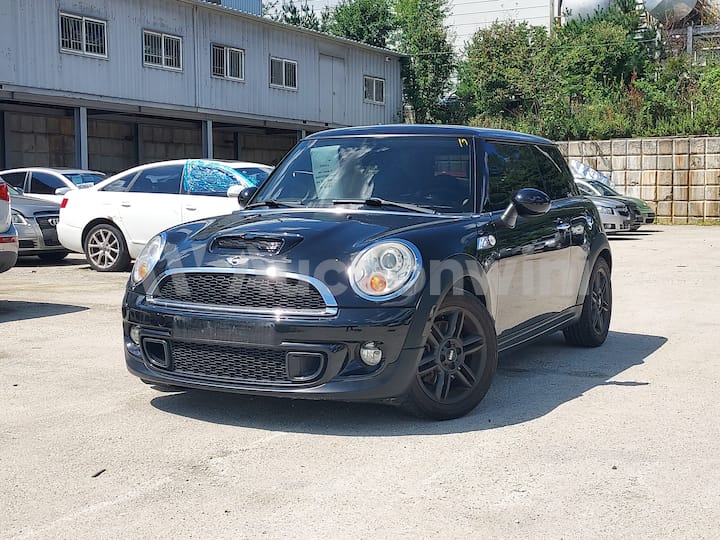 2011 Mini Cooper S — VIN WMWSV3C59BTY14469