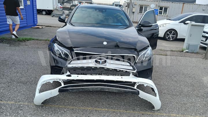 2017 Mercedes Benz E Class W213 — VIN WDDZF4CBXHA150218
