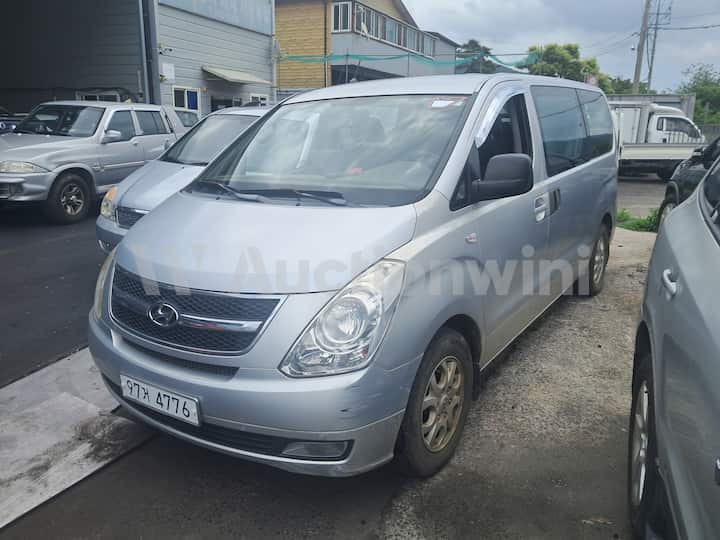2010 Hyundai Grand Starex