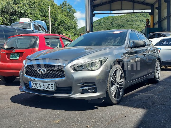 2015 Infiniti Q50 — VIN JNKDV71E9FM530702