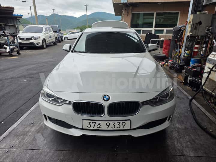 2012 BMW 3 Series