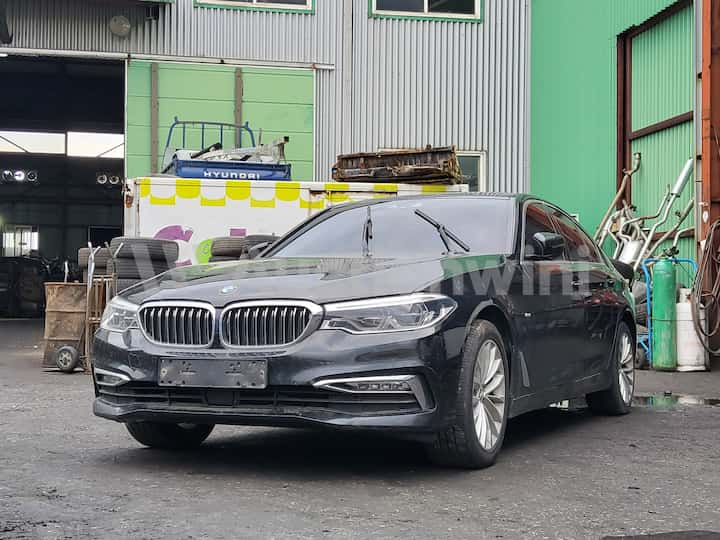 2018 BMW 5 Series G30