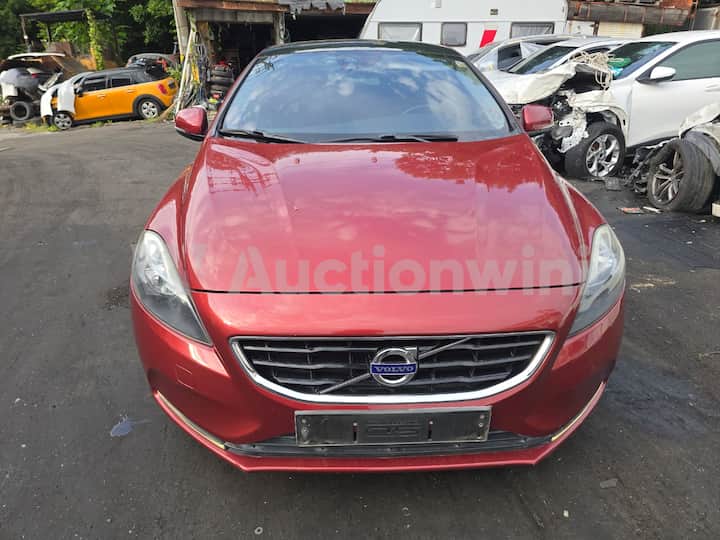 2015 Volvo V40
