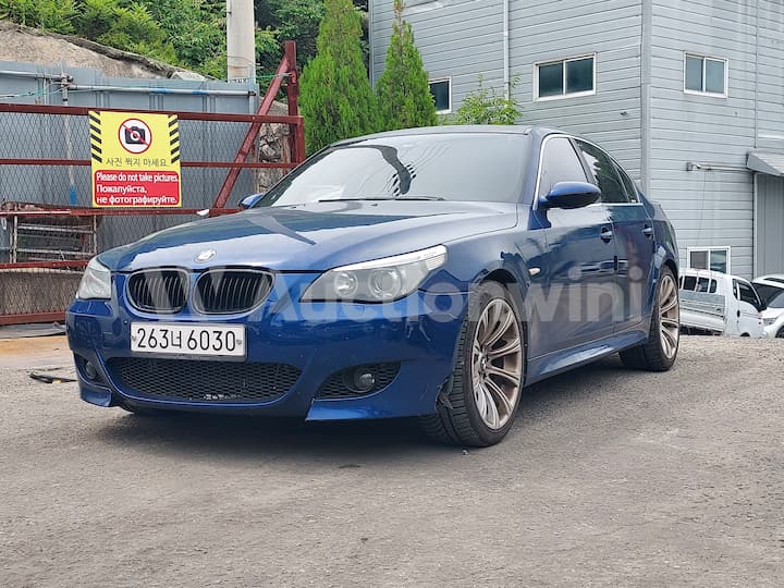 2004 BMW 5 Series