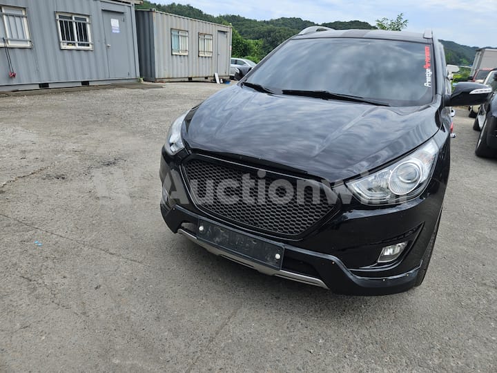 2011 Hyundai Tucson — VIN KMHJU81VBBU162637