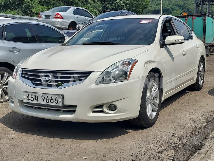 2010 Nissan Altima — VIN 1N4BL2AP0AC175393