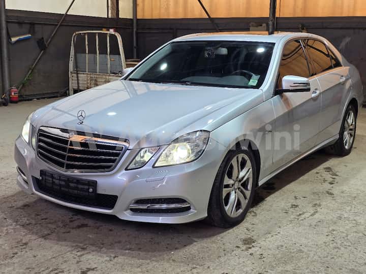 2011 Mercedes Benz E Class W212