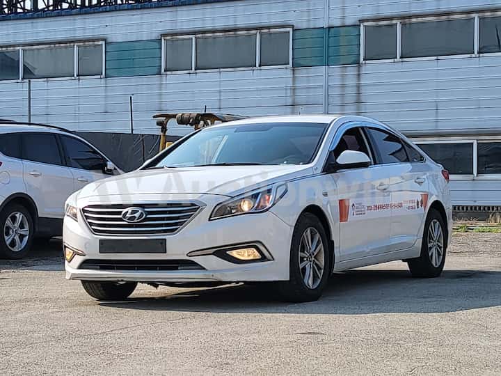 2018 Hyundai LF Sonata — VIN KMHE341DBJA415379