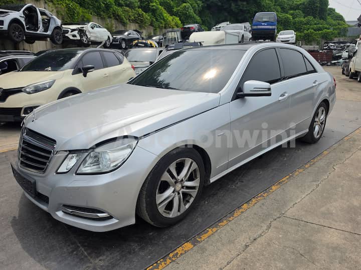 2011 Mercedes Benz E Class W212