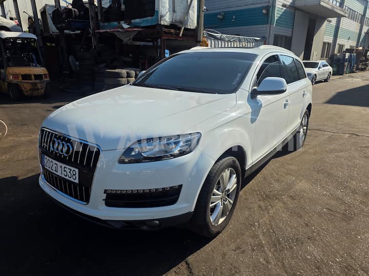 2015 Audi Q7 — VIN WAUZZZ4L1FD017068