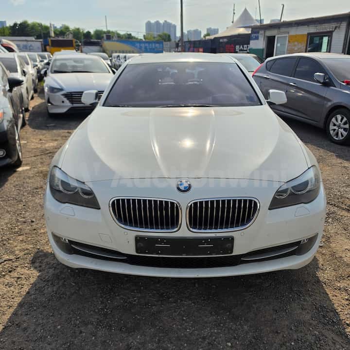 2013 BMW 5 Series — VIN WBAFW1106DDY56038