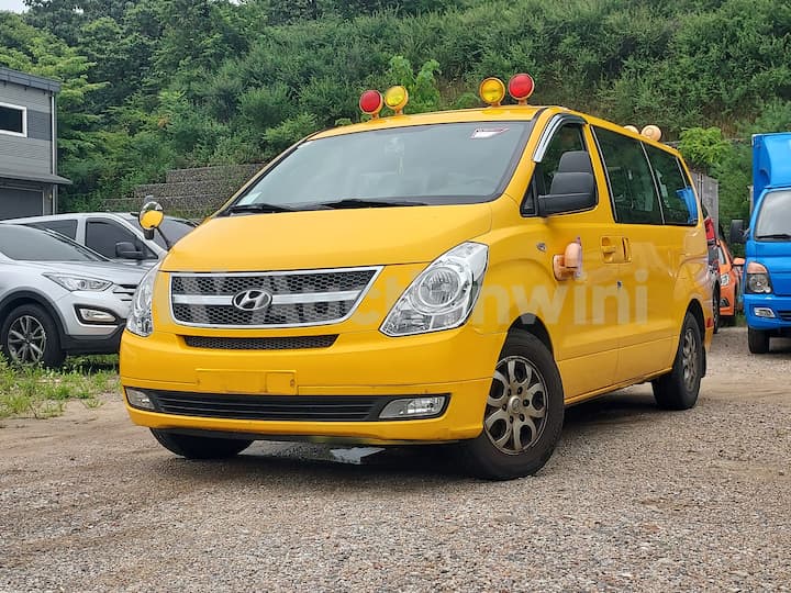 2015 Hyundai Grand Starex