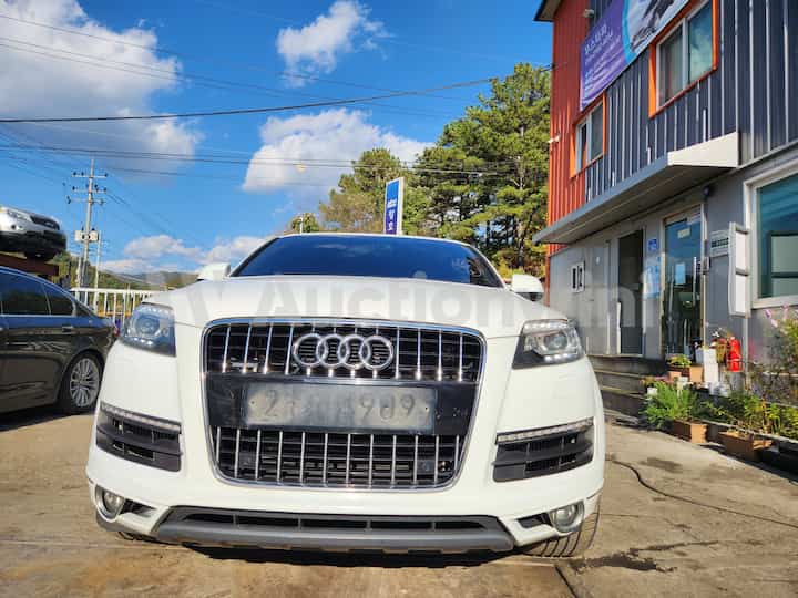 2012 Audi Q7 — VIN WAUZZZ4L5CD036945