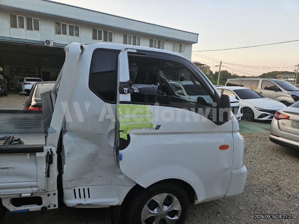 2025 Hyundai Porter2 — VIN KMFZCZ78BSU203504