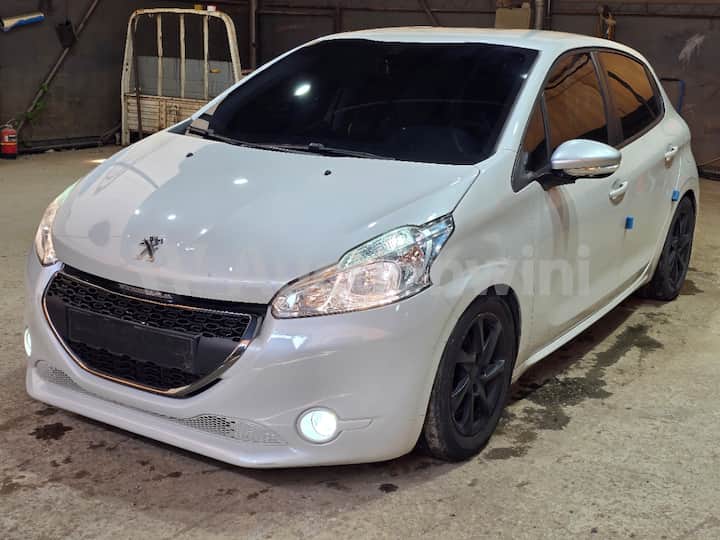 2015 Peugeot 208