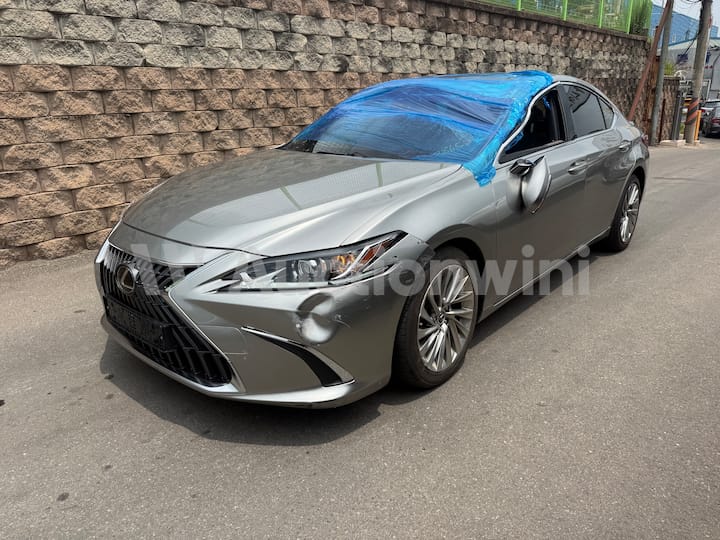2025 Lexus ES300h 7th Gen