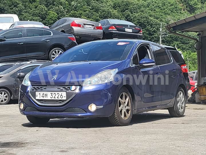 2014 Peugeot 208