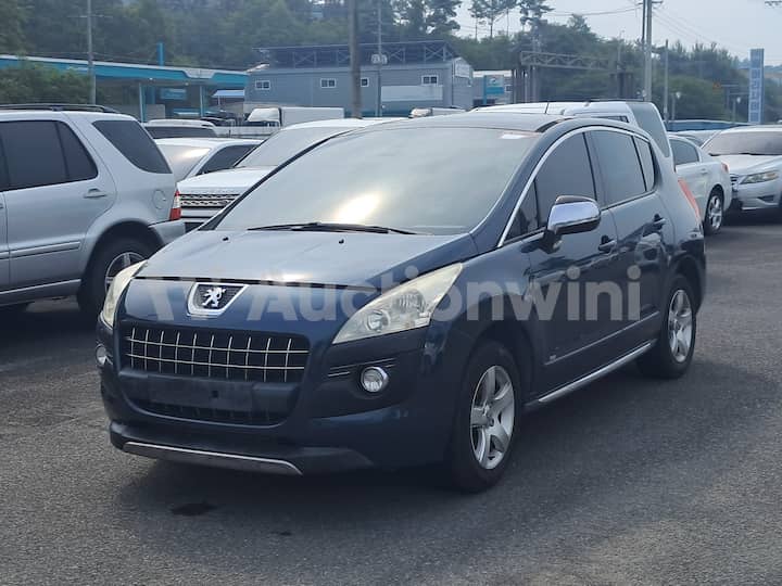 2012 Peugeot 3008 — VIN VF30U9HR8CS002813