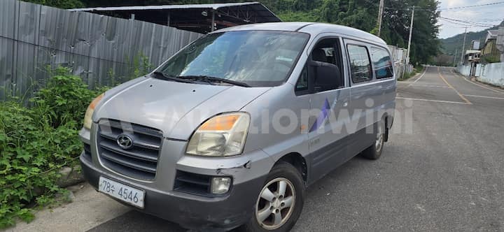 2007 Hyundai Starex — VIN KMJWWH7JP7U796818