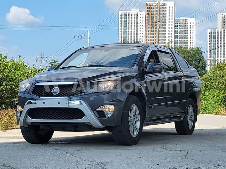 2014 KGM (Ssangyong) Korando Sports — VIN KPACA4AN1EP183337