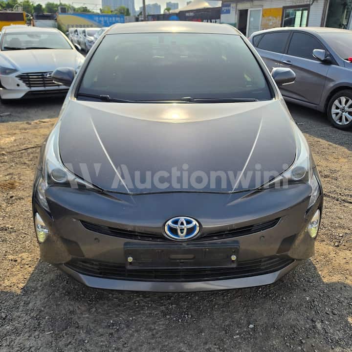 2017 Toyota Prius PHV — VIN JTDKBRFU7H3555491