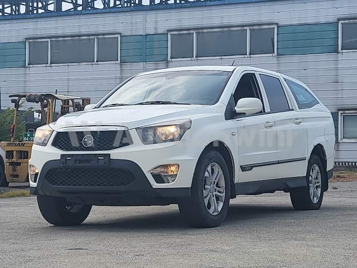 2013 KGM (Ssangyong) Korando Sports
