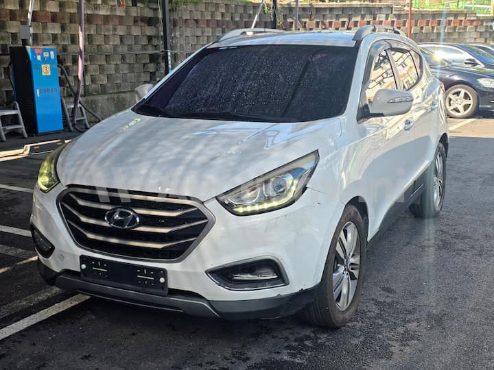 2015 Hyundai New Tucson ix — VIN KMHJT81VBFU973763