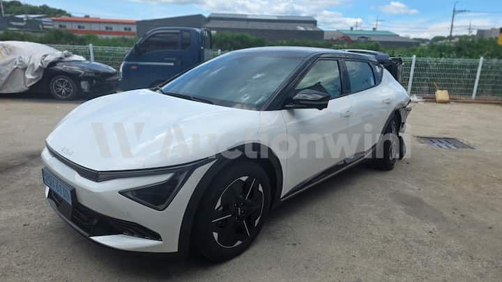 2025 Kia EV6 Standard