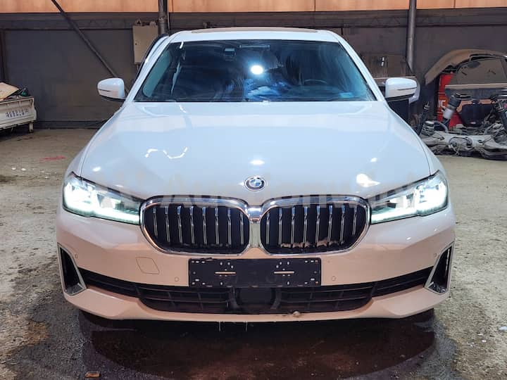 2023 BMW 5 Series G30