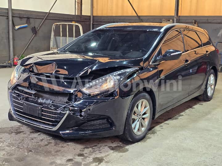 2016 Hyundai The New i40