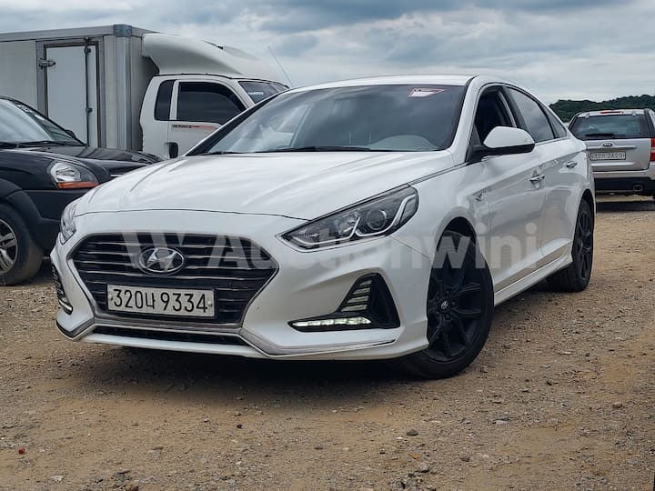 2018 Hyundai Sonata New Rise — VIN KMHE341DBJA358552