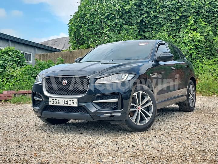 2017 Jaguar F-pace
