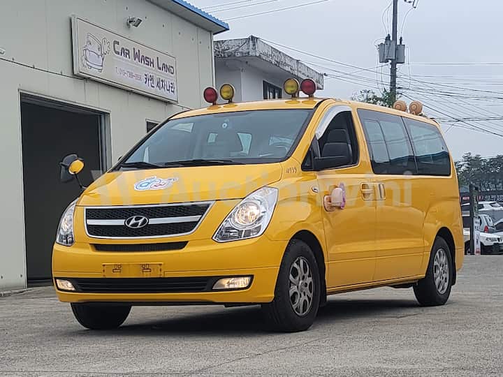 2015 Hyundai Grand Starex — VIN KMJWA37KBFU763216