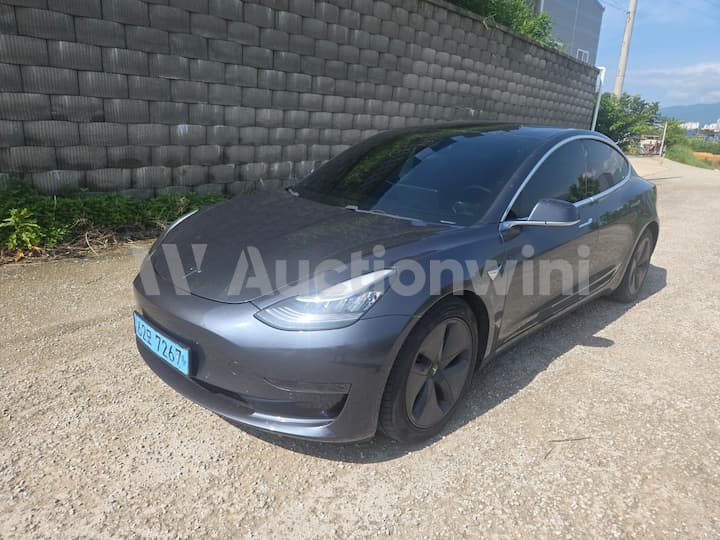 2020 Tesla MODEL 3 Standrad Range Plus