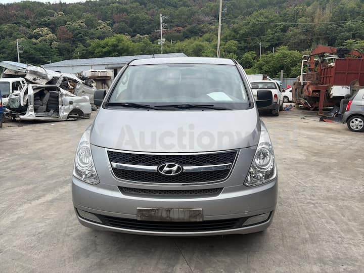 2016 Hyundai Grand Starex