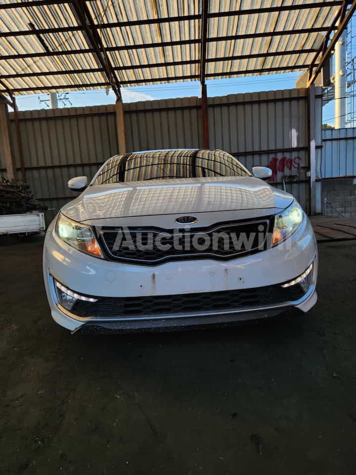2012 Kia K5 Hybrid — VIN KNAGN41CBCA010720