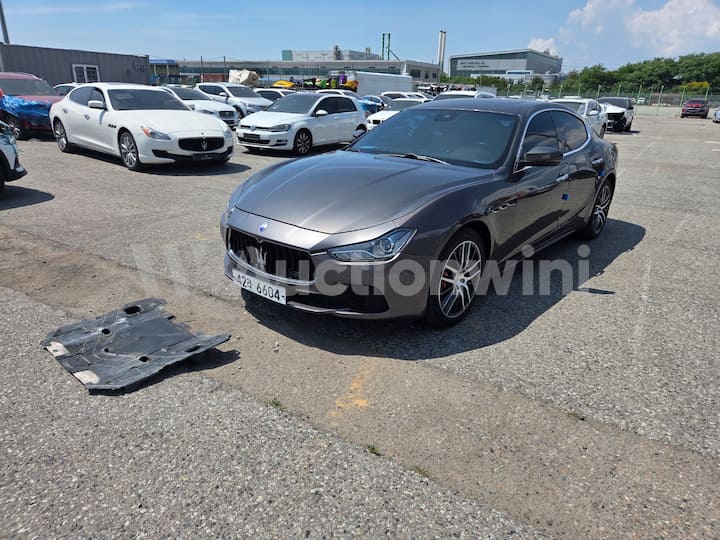 2017 Maserati Ghibli