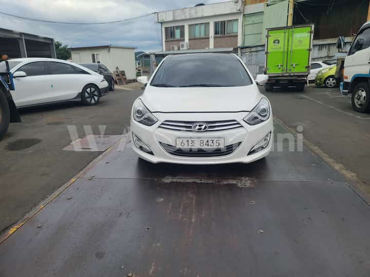 2013 Hyundai i40 Saloon — VIN KMHLE41UBDU023423