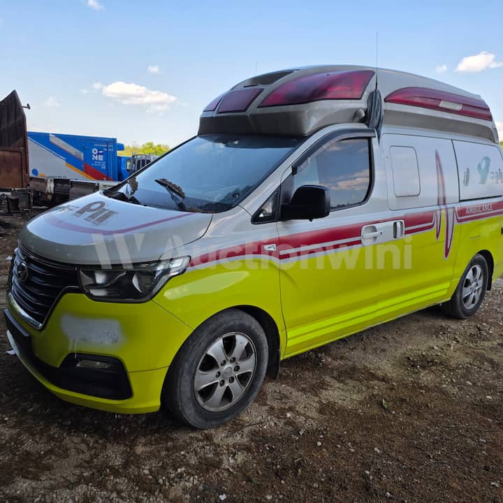 2020 Hyundai ambulance — VIN KMJWS37KBLU131689