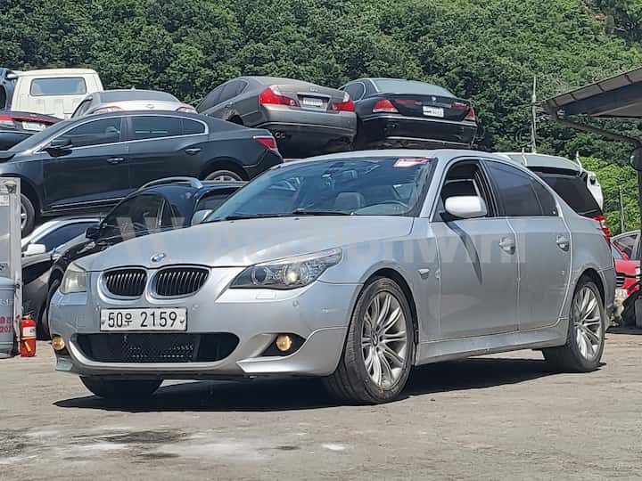 2009 BMW 5 Series (E60)