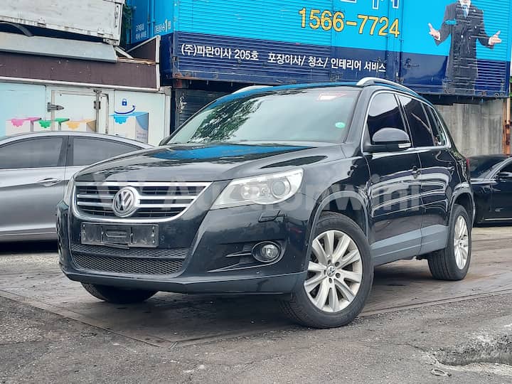 2011 Volkswagen New Tiguan — VIN WVGZZZ5NZBW042762