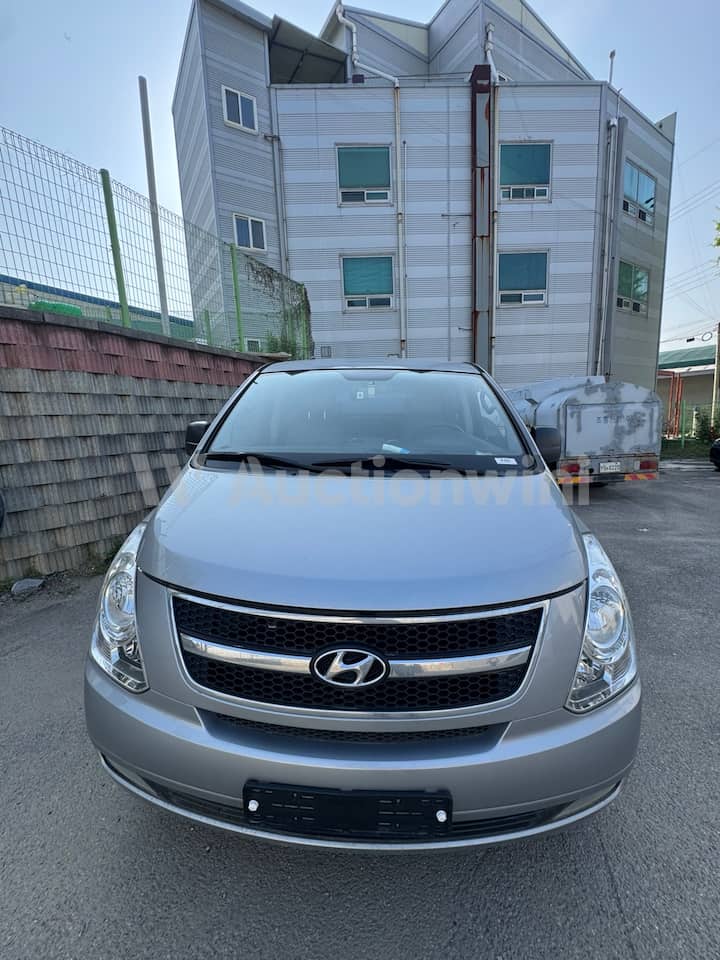 2015 Hyundai Grand Starex — VIN KMFWBX7KBFU637231